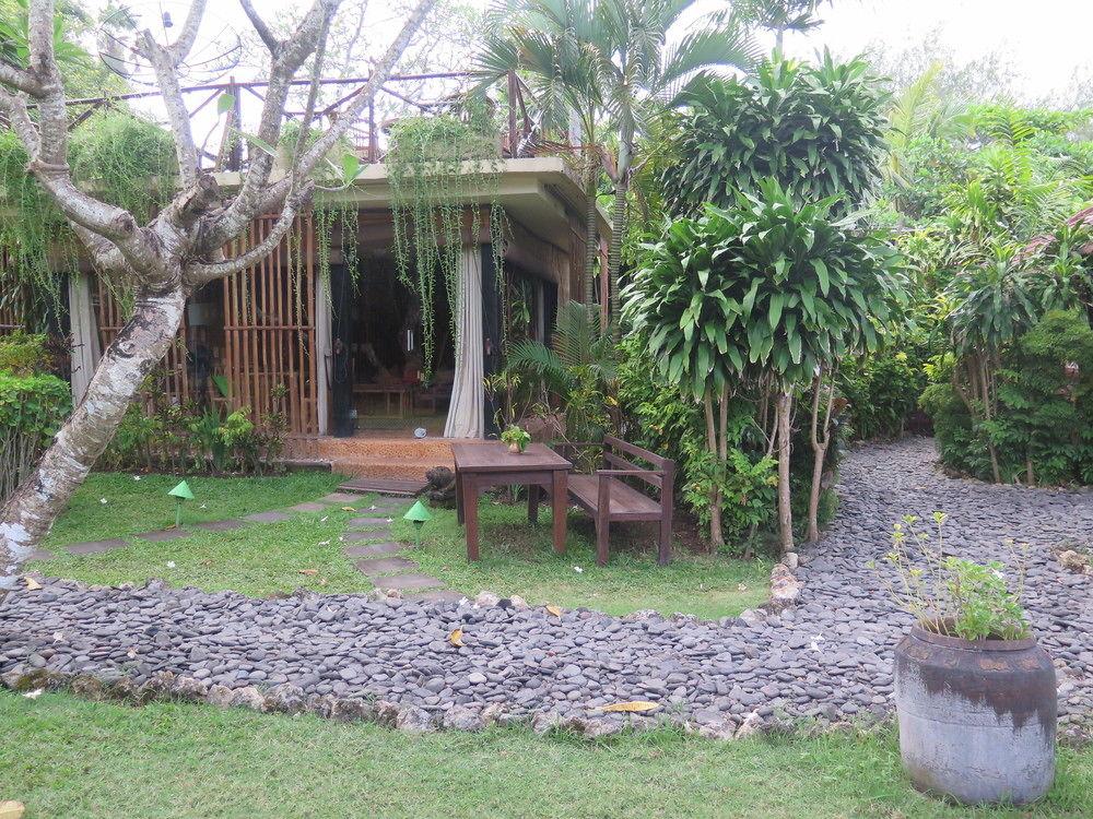 La Taverna Suites Sanur  Exterior photo