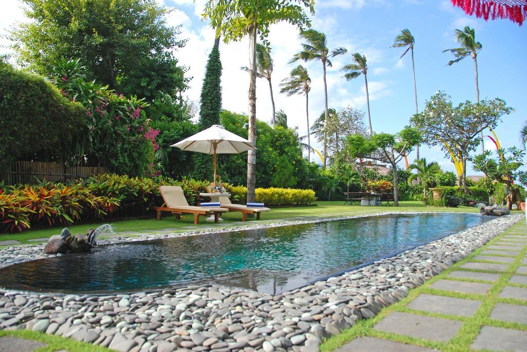 La Taverna Suites Sanur  Exterior photo