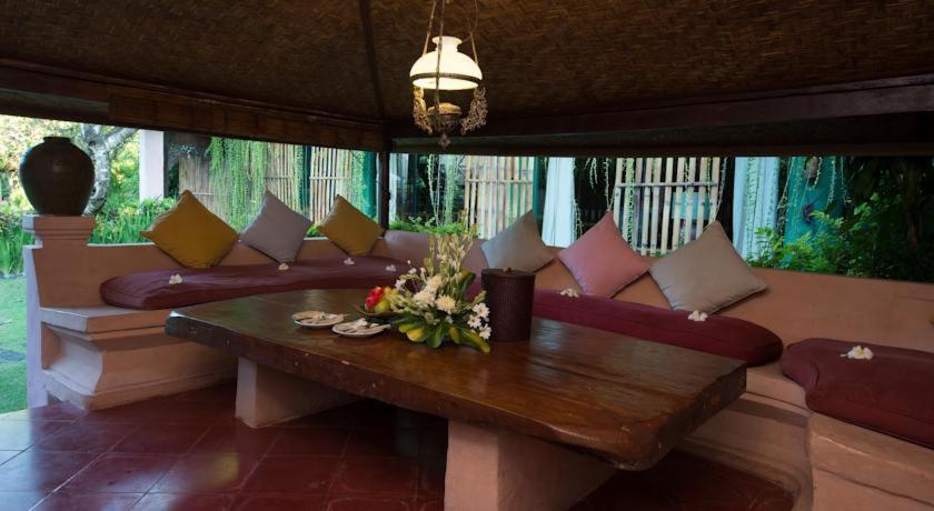 La Taverna Suites Sanur  Exterior photo